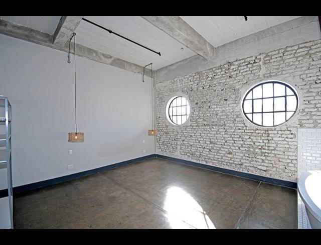 1 BEDROOM APARTMENT FOR SALE IN MABONENG